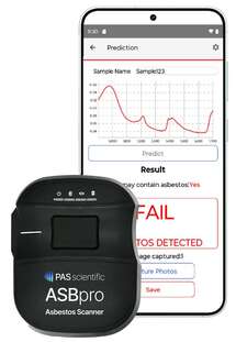 Mobiler Asbest-Scanner ASBpro mit Ergebnis einer asbesthaltigen Messung
